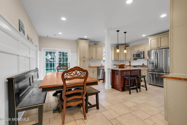 184 Hance Road, Fair Haven, NJ 07704