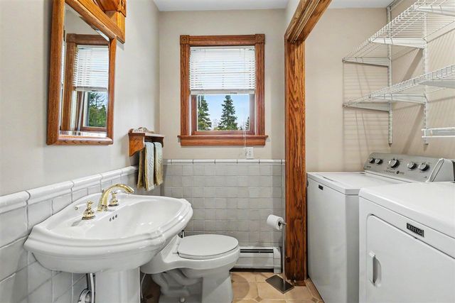 2707 W Hansen Road, Ludington, MI 49431