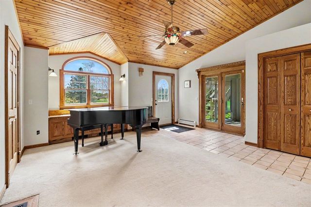 2707 W Hansen Road, Ludington, MI 49431