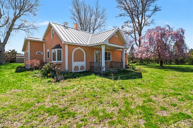 2707 W Hansen Road, Ludington, MI 49431