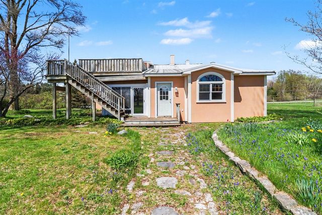 2707 W Hansen Road, Ludington, MI 49431