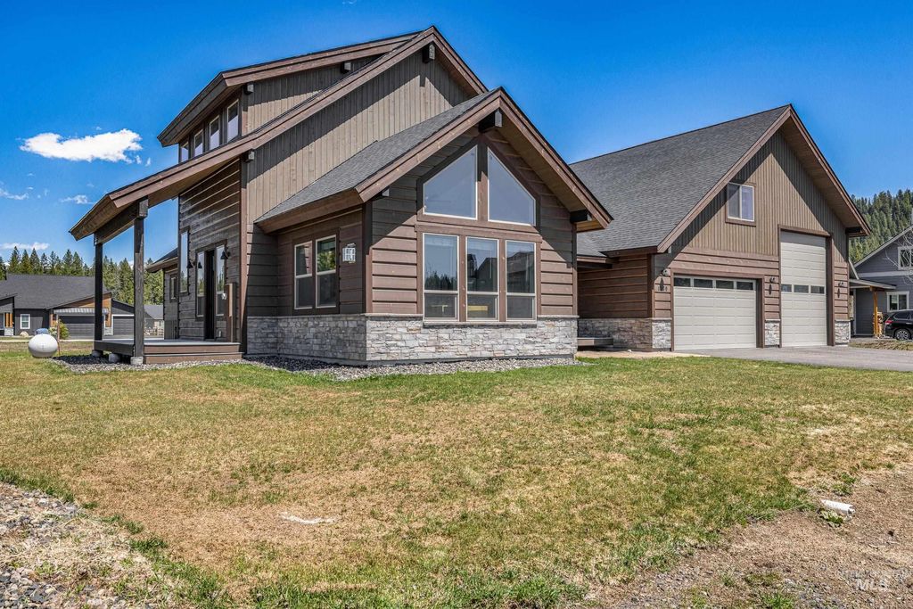 1089 Graham Dr, McCall, ID 83638