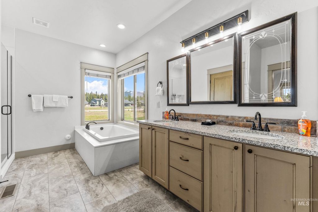 1089 Graham Dr, McCall, ID 83638 photo 20