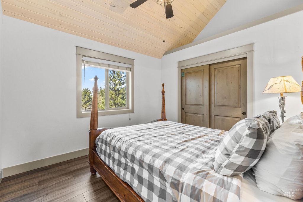 1089 Graham Dr, McCall, ID 83638 photo 24