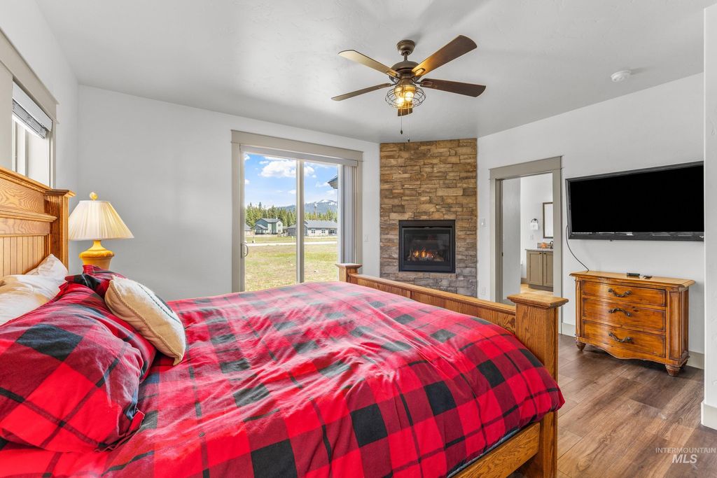 1089 Graham Dr, McCall, ID 83638 photo 5