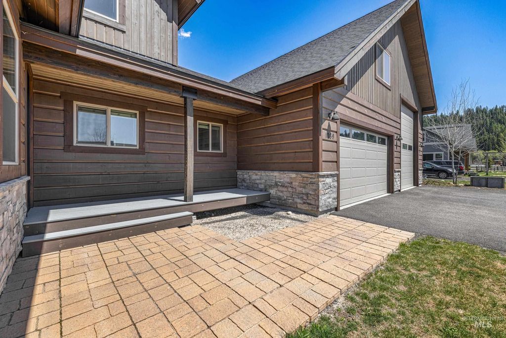 1089 Graham Dr, McCall, ID 83638 photo 7