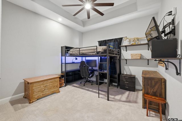 847 Calloway Rd, Marshall, TX 75670