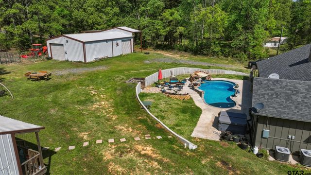 847 Calloway Rd, Marshall, TX 75670