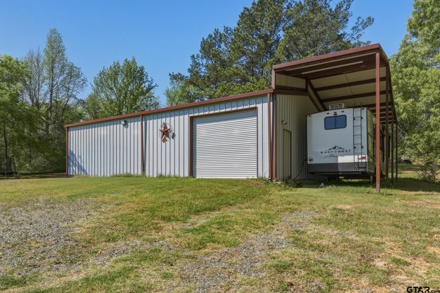847 Calloway Rd, Marshall, TX 75670