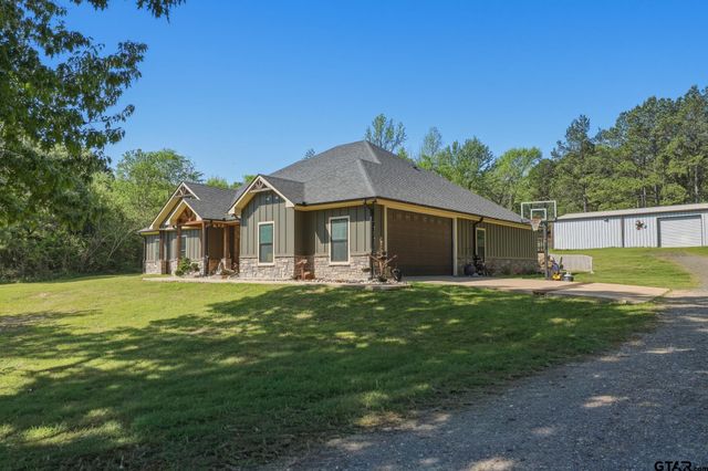 847 Calloway Rd, Marshall, TX 75670
