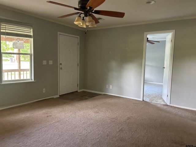 20634 Tomahawk Dr, Chandler, TX 75758