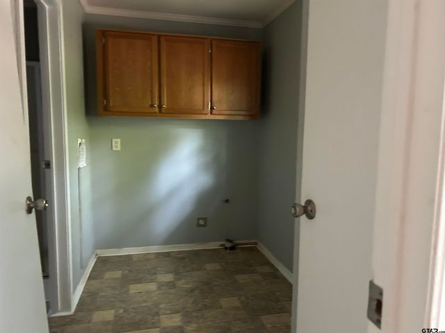 20634 Tomahawk Dr, Chandler, TX 75758