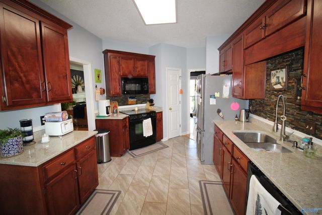 151 Hazelwood Drive, Hazel Green, AL 35750