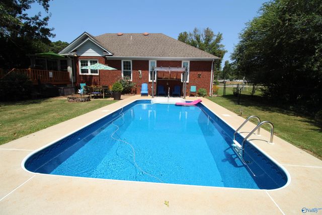 151 Hazelwood Drive, Hazel Green, AL 35750