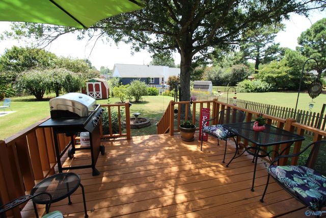 151 Hazelwood Drive, Hazel Green, AL 35750