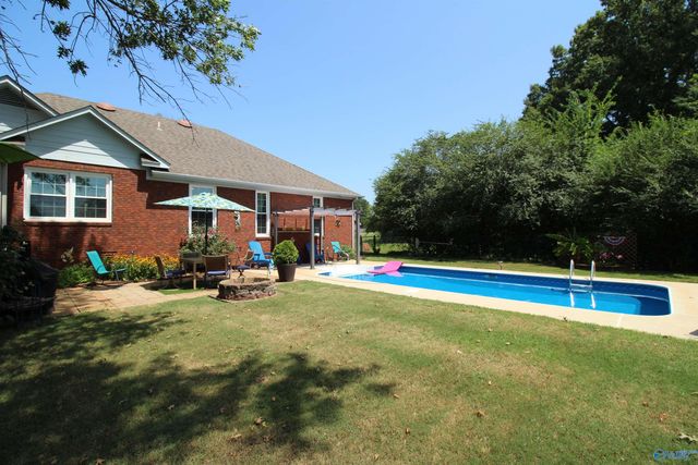 151 Hazelwood Drive, Hazel Green, AL 35750