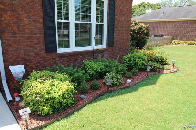 151 Hazelwood Drive, Hazel Green, AL 35750