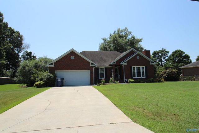 151 Hazelwood Drive, Hazel Green, AL 35750