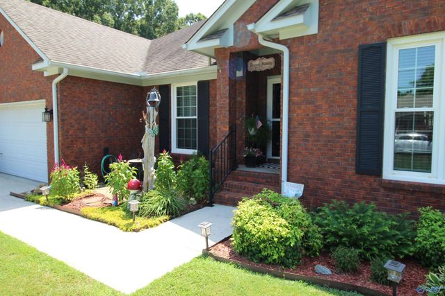 151 Hazelwood Drive, Hazel Green, AL 35750