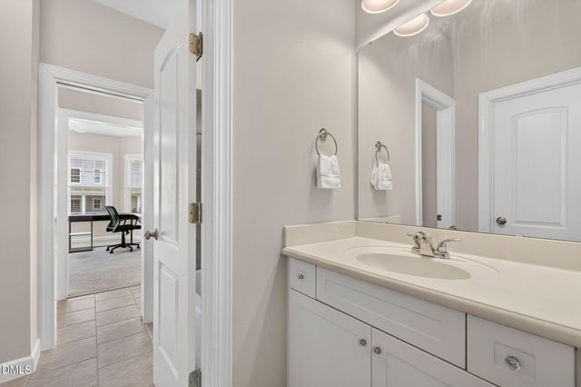 1221 Chalk Maple Drive, Cary, NC 27519