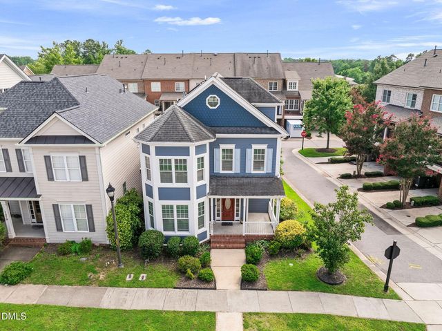 1221 Chalk Maple Drive, Cary, NC 27519