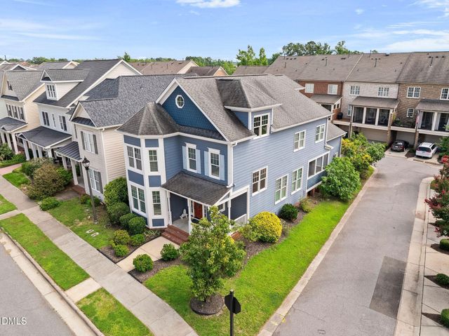 1221 Chalk Maple Drive, Cary, NC 27519