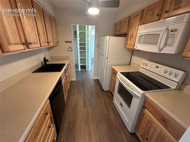 411 Lakewood Circle C407, Colorado Springs, CO 80910