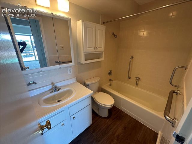 411 Lakewood Circle C407, Colorado Springs, CO 80910