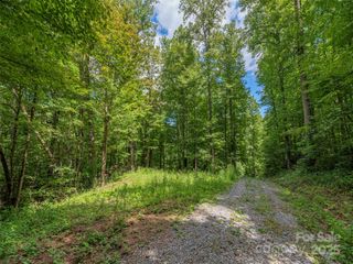 000 Flowing Brook Lane 3, Waynesville, NC 28786