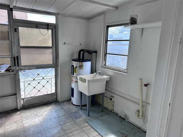 2820 Fletcher St, Hollywood, FL 33020