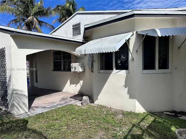 2820 Fletcher St, Hollywood, FL 33020