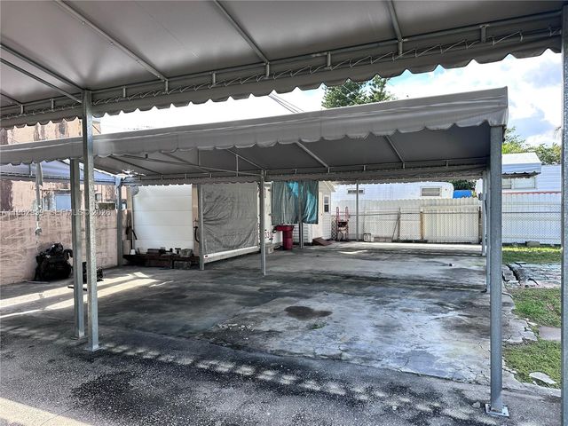 2820 Fletcher St, Hollywood, FL 33020