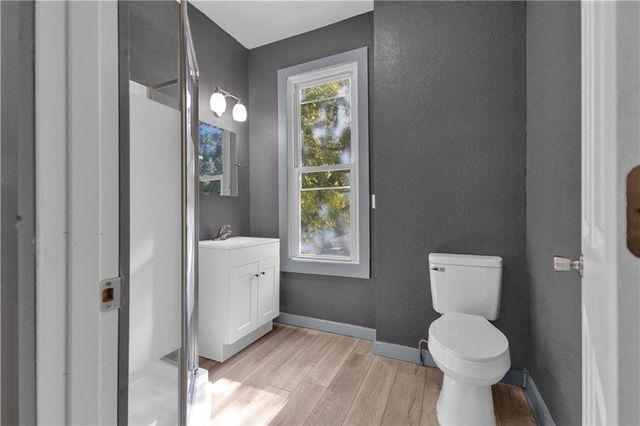 1809 Pacific Street, St Joseph, MO 64503