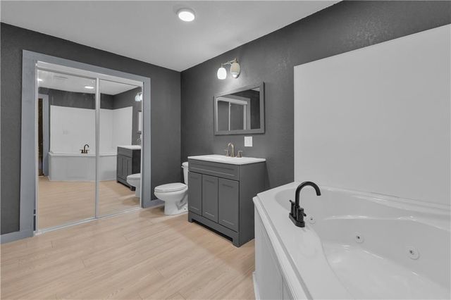 1809 Pacific Street, St Joseph, MO 64503