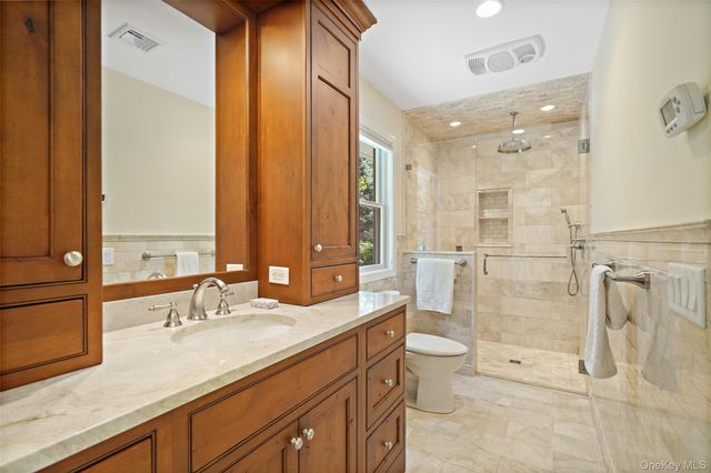 10 Crestview Drive, Pleasantville, NY 10570