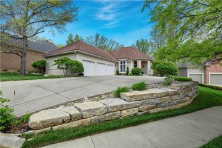 10545 Walmer Street, Overland Park, KS 66212