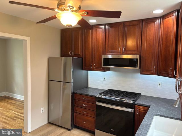 122 HOMESTEAD AVE, Hamilton, NJ 08610
