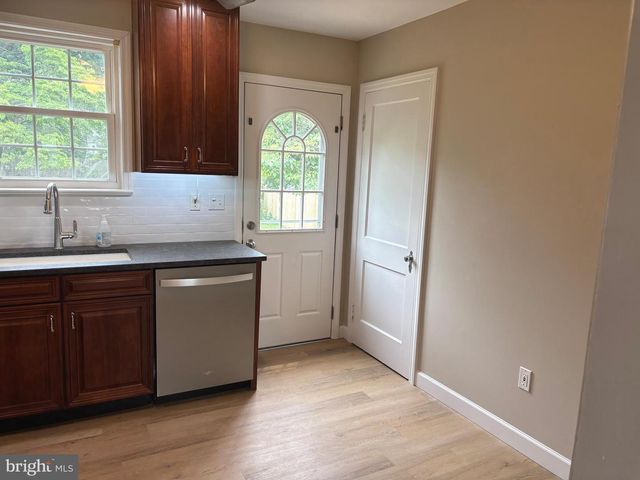 122 HOMESTEAD AVE, Hamilton, NJ 08610