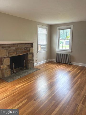 122 HOMESTEAD AVE, Hamilton, NJ 08610