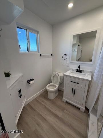 2234 W MEDLOCK Drive 4, Phoenix, AZ 85015