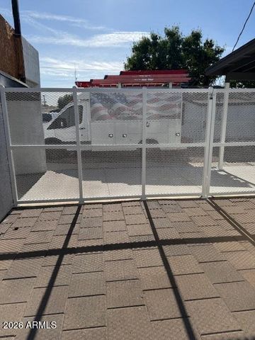 2234 W MEDLOCK Drive 4, Phoenix, AZ 85015