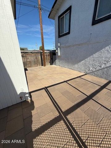 2234 W MEDLOCK Drive 4, Phoenix, AZ 85015