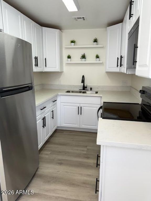 2234 W MEDLOCK Drive 4, Phoenix, AZ 85015