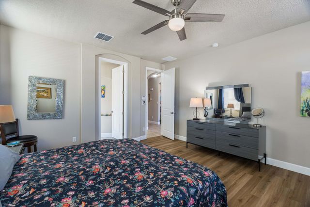 2635 Vista Manzano Loop NE, Rio Rancho, NM 87144