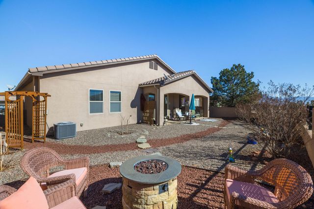 2635 Vista Manzano Loop NE, Rio Rancho, NM 87144