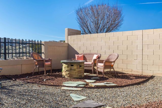 2635 Vista Manzano Loop NE, Rio Rancho, NM 87144