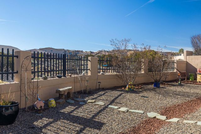 2635 Vista Manzano Loop NE, Rio Rancho, NM 87144