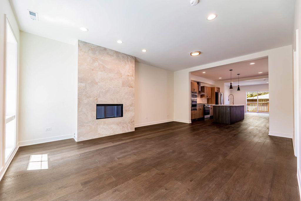 2832 W WILCOX Street, Chicago, IL 60612 — photo 4