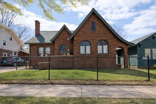 908 Grant Avenue, Waterloo, IA 50702