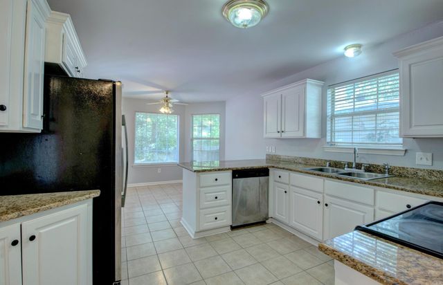 16107 OTTER CREEK PKWY, Little Rock, AR 72210